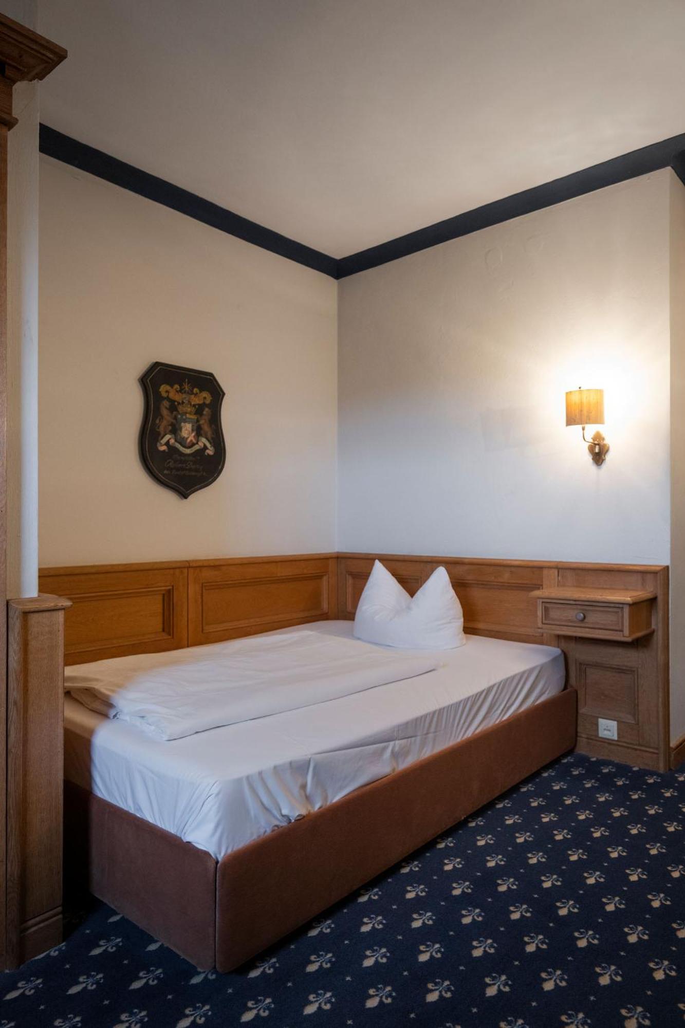 Burg Rabenstein Hotel Kirchahorn Room photo